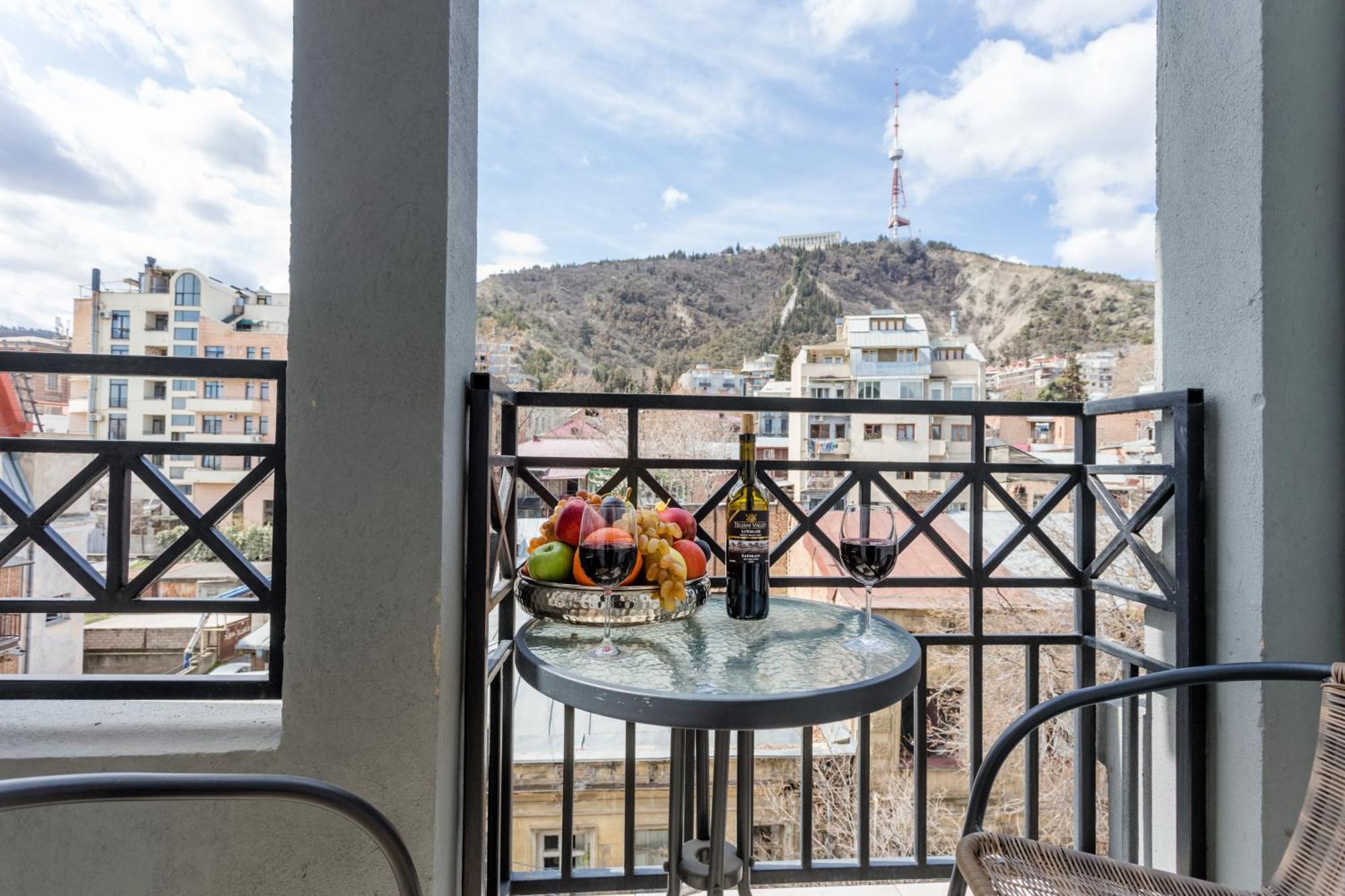 Tbilisi Apartment III Bagian luar foto
